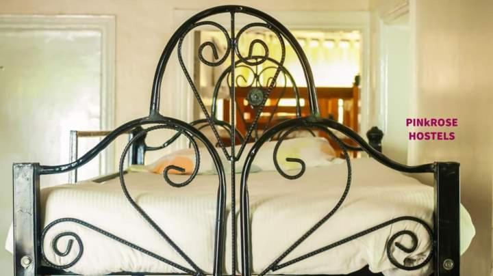 Pinkroses Gardens Hostel نيروبي المظهر الخارجي الصورة