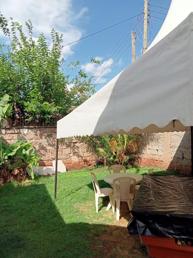 Pinkroses Gardens Hostel نيروبي المظهر الخارجي الصورة