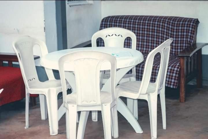 Pinkroses Gardens Hostel نيروبي المظهر الخارجي الصورة